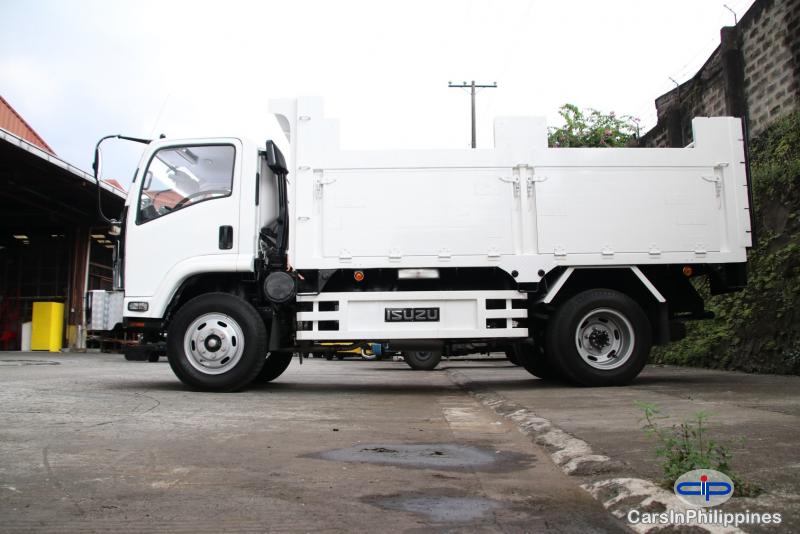 Isuzu F-Series FRR Dump Truck 4x2 6wheel Manual 2019 - image 6
