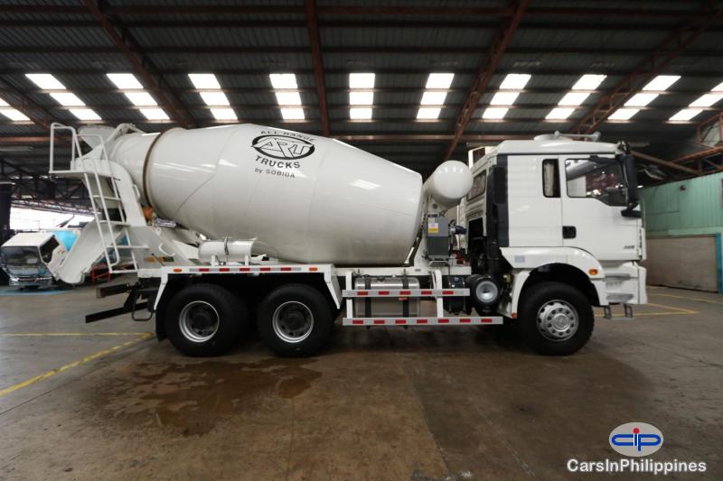 Shacman Heavy Duty Truck H3000 6x4 10-wheel Transit Cement Mixer Truck Sinotruk Howo Dongfeng Manual 2019 - image 5