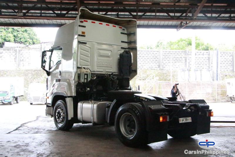 Isuzu Heavy Duty Giga Exr 4x2 6-wheeler Tractor Head Truck Sinotruk Shacman Howo Faw Manual 2019 - image 2