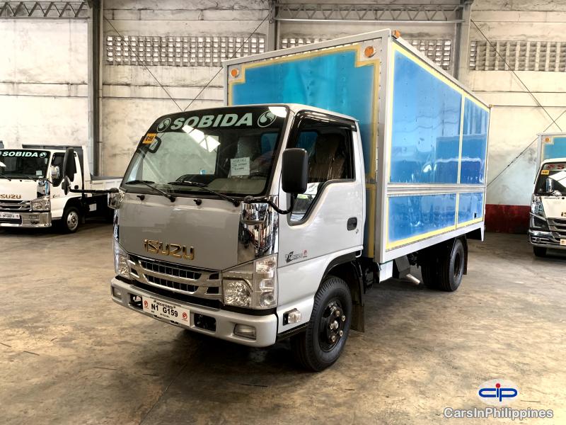 Isuzu SOBIDA 100nk Aluminum Closed Van For Sale Manual 2019 - image 3