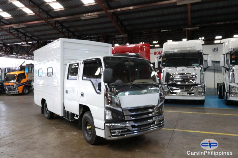 Pictures of Isuzu Elf Manual 2021