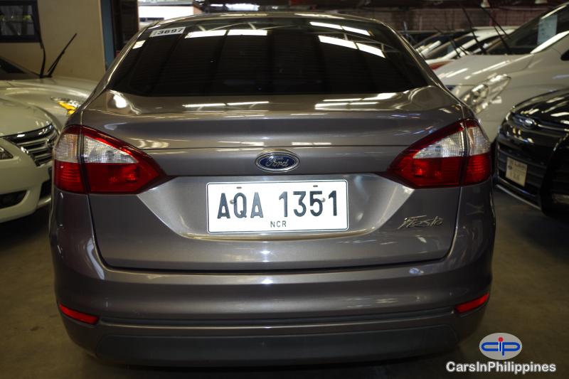 Pictures of Ford Fiesta Trend PS Automatic 2015