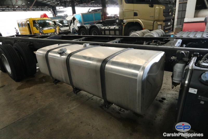 Shacman Heavy Duty Truck X3000 Cab & Chassis Cummins CELECT 385HP 11L 6cylinder ISM Manual 2019 - image 3