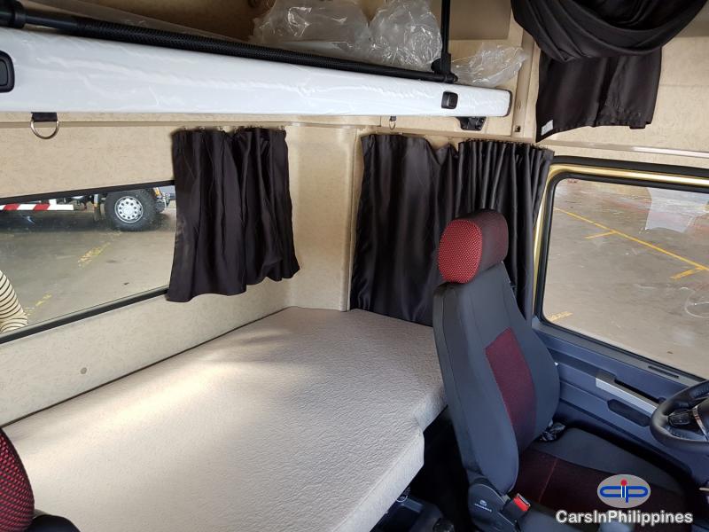 Shacman Heavy Duty Truck X3000 6x4 Tractor Head Cummins ISM CELECT 11L 6cylinder 440HP Manual 2019 - image 10