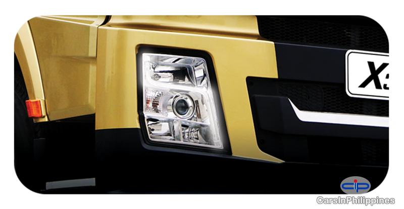 Shacman Heavy Duty Truck X3000 6x4 Tractor Head Cummins ISM CELECT 11L 6cylinder 440HP Manual 2019 - image 15