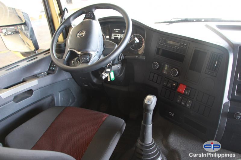 Shacman Heavy Duty Truck X3000 6x4 Tractor Head Cummins ISM CELECT 11L 6cylinder 440HP Manual 2019 - image 19