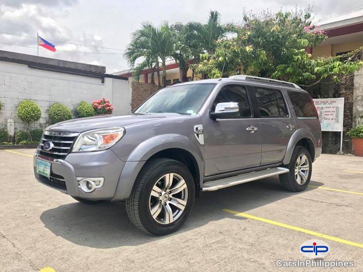 Ford Everest Automatic 2010 - image 2