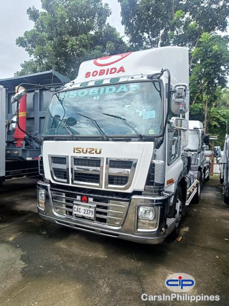 Isuzu SOBIDA Exd 4x2 6-wheel Tractor Head Truck Manual 2023 - image 2