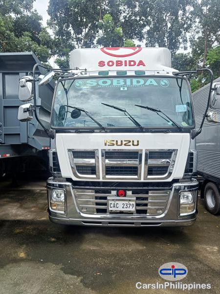 Isuzu SOBIDA Exd 4x2 6-wheel Tractor Head Truck Manual 2023 - image 3