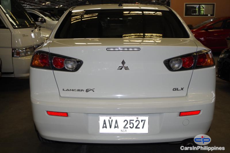 Mitsubishi Lancer EX GLX Automatic 2015 - image 4