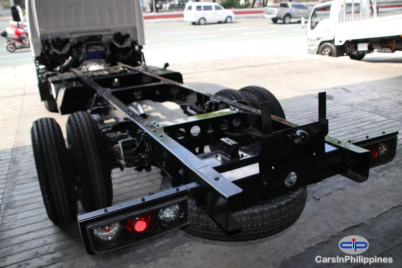 Isuzu Elf Manual 2021 - image 3