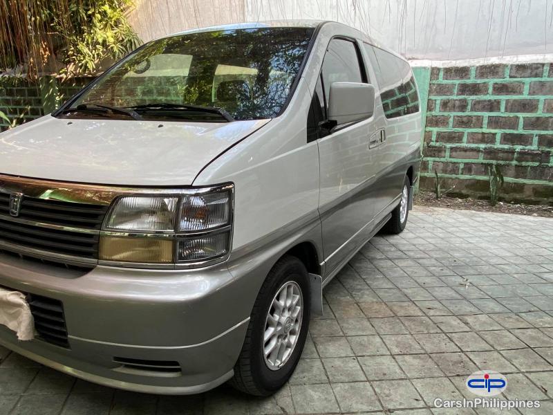 Nissan Elgrand V Homy Automatic 1998