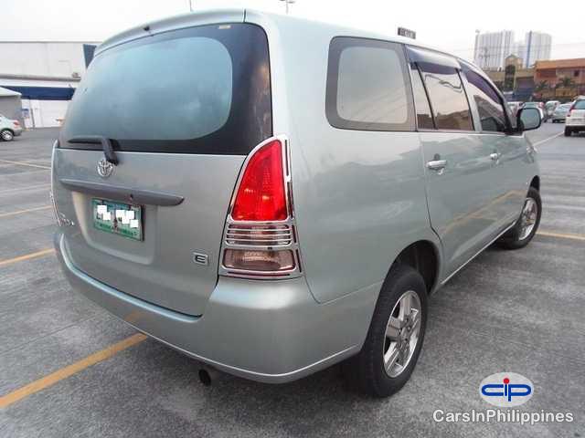 Toyota Innova 2008 - image 3