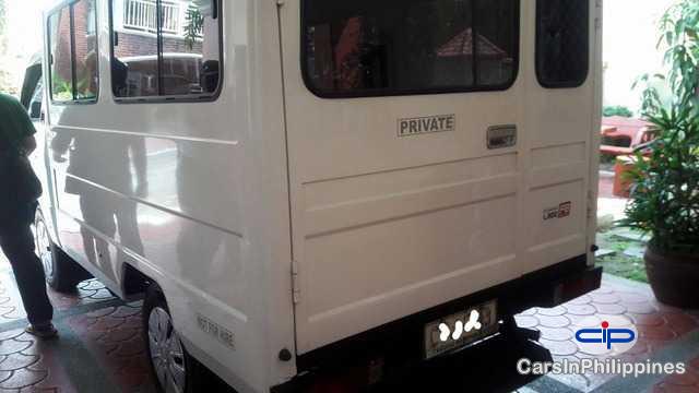 Mitsubishi L300 2003