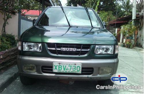 Isuzu Crosswind Manual 2001 - image 2