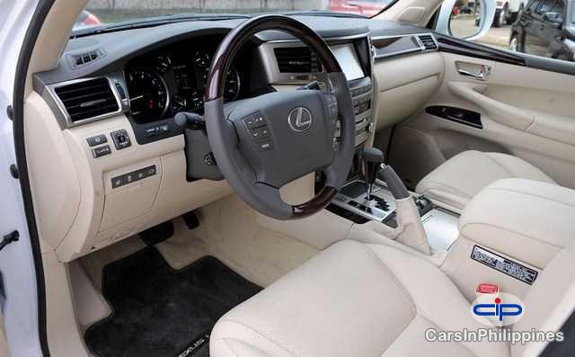 Lexus LX Automatic 2013