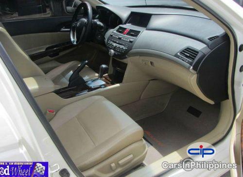 Honda Accord 2008 - image 2