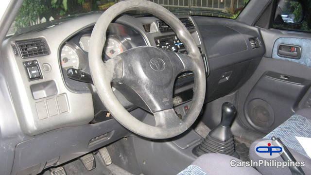 Toyota RAV4 Manual 2000 - image 2