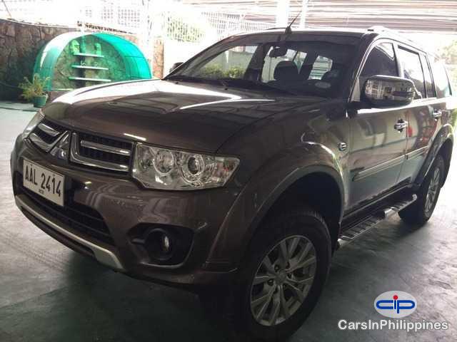 Picture of Mitsubishi Montero Sport Automatic 2015