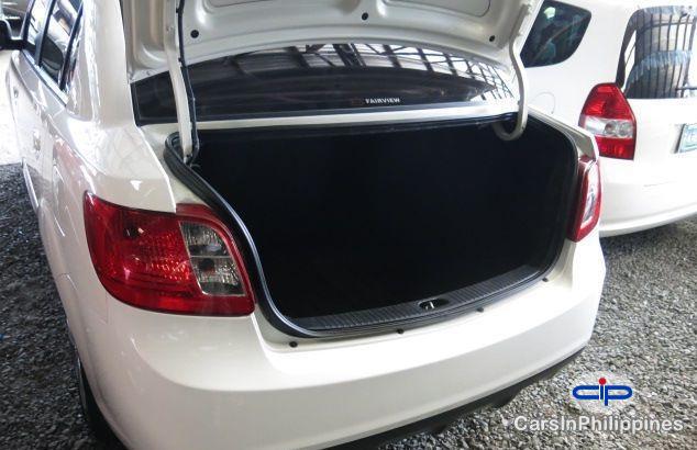 Kia Rio Manual 2010 - image 10