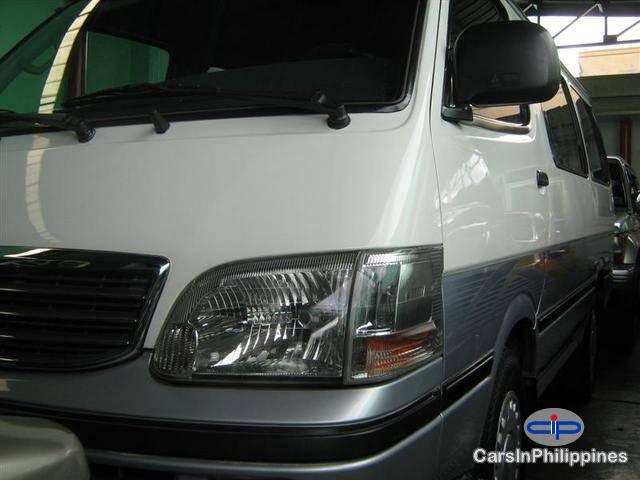 Picture of Toyota Hiace Manual 2000