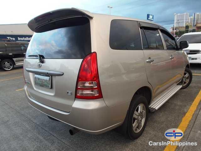 Toyota Innova Automatic 2008 - image 3