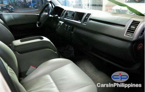 Toyota Hiace Automatic 2008 - image 10