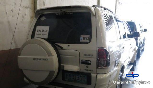 Isuzu Crosswind 2010 - image 3