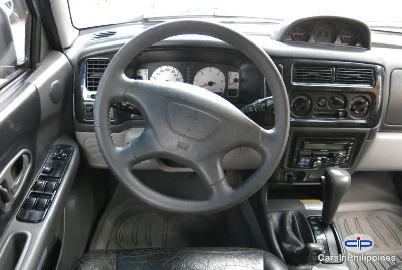 Mitsubishi Montero Sport Automatic 2000 - image 2