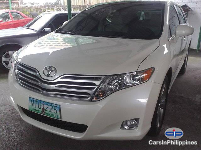 Pictures of Toyota Venza Automatic 2015