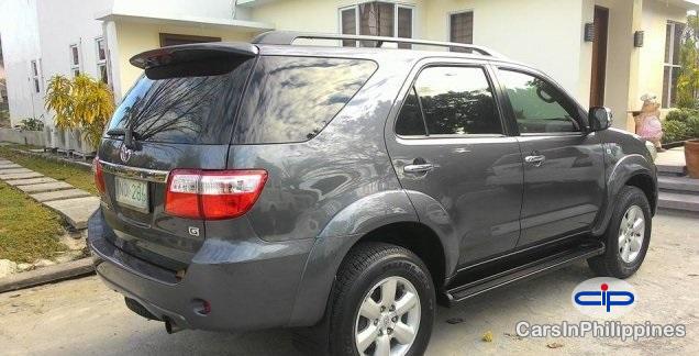 Toyota Fortuner Automatic 2009 in Metro Manila