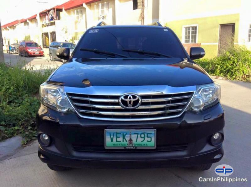 Picture of Toyota Fortuner Automatic 2012