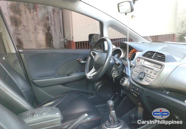 Honda Jazz Manual 2009 - image 2
