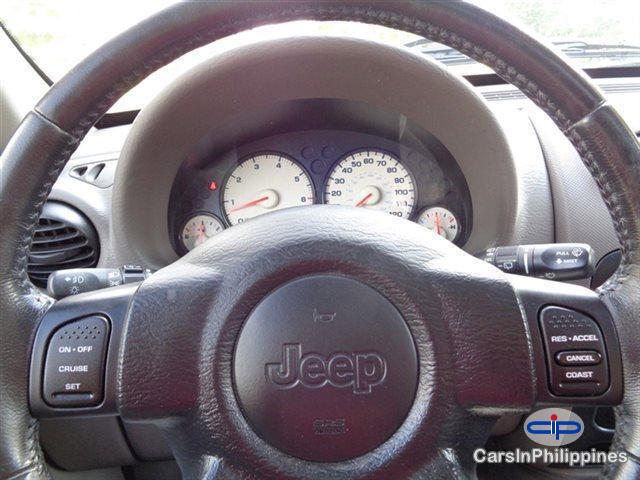 Jeep Liberty Automatic 2004 - image 7