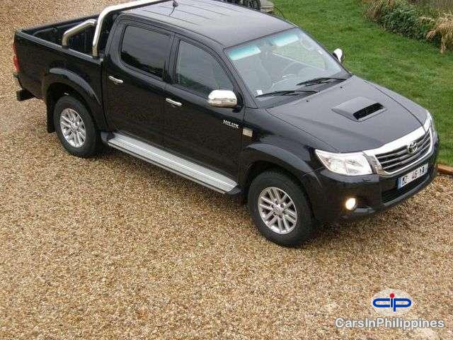Toyota Hilux Automatic 2011
