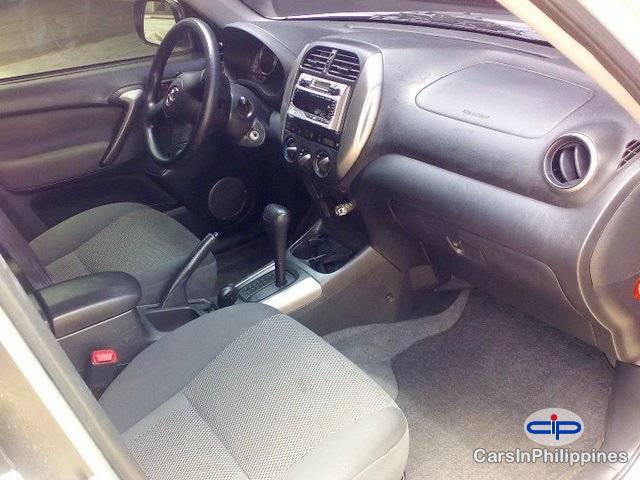 Toyota RAV4 Automatic 2004 - image 3