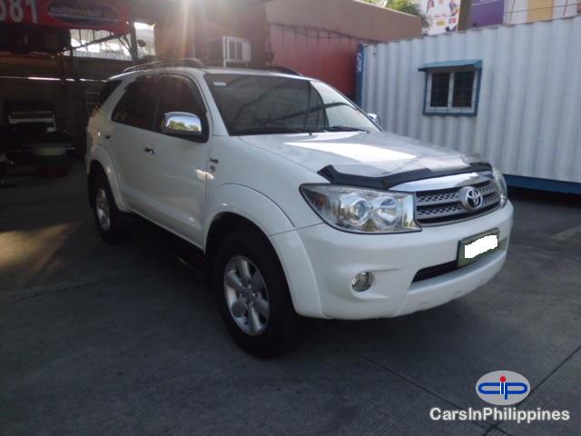 Picture of Toyota Fortuner Automatic 2009