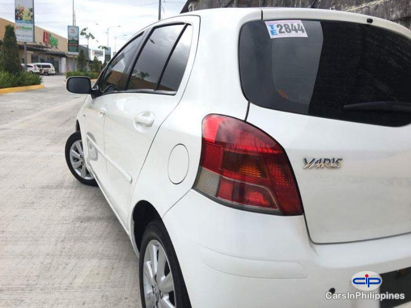 Toyota Yaris Automatic 2011