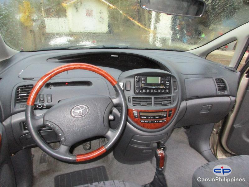 Picture of Toyota Previa Manual 2004 in Bataan