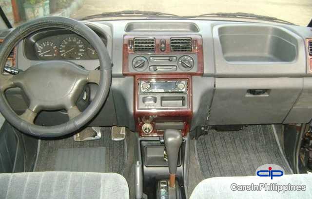 Mitsubishi Adventure Automatic 2000