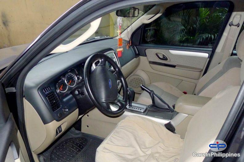 Ford Escape Automatic 2010