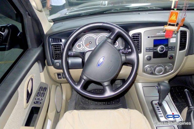 Ford Escape Automatic 2010 - image 3