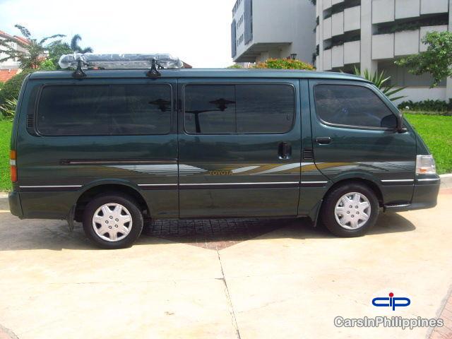 Toyota Hiace Manual 2000 - image 3
