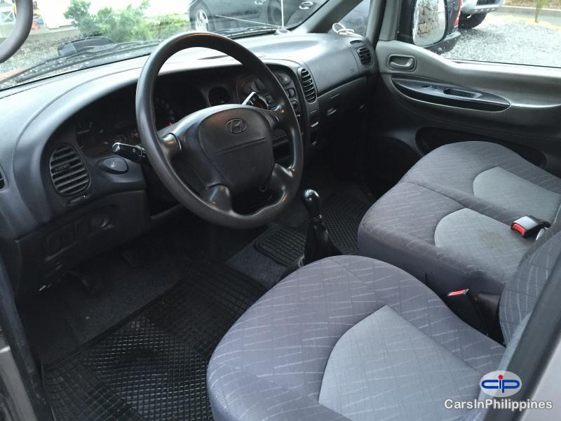 Hyundai Manual 2005 in Batangas