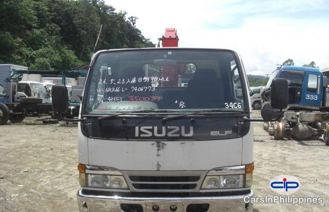 Picture of Isuzu Elf Manual 2002
