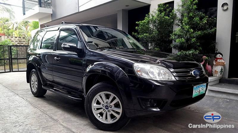 Ford Escape Automatic 2010