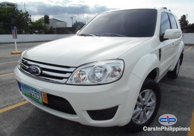 Picture of Ford Escape Automatic 2010
