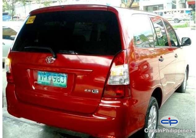 Toyota Innova Automatic 2012 - image 2