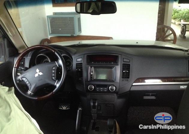 Mitsubishi Pajero Automatic 2013