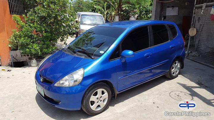 Honda Jazz Automatic - image 2